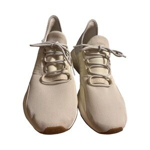 MEN'S NEW BALANCE ROAV SNEAKERS